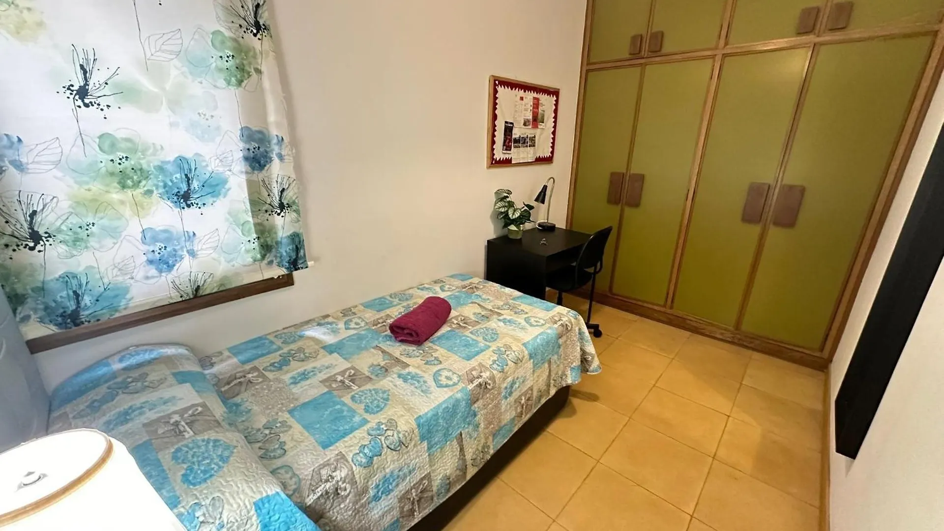 Rooms Nuevo Balmo Barcelona Bed & Breakfast